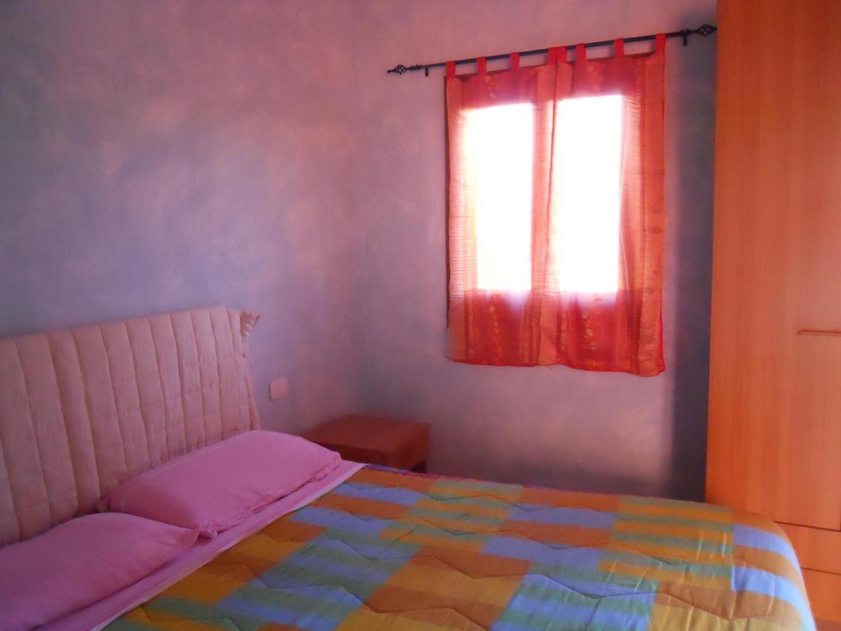 Agriturismo Su Nuratolu Villa Sagama Oda fotoğraf
