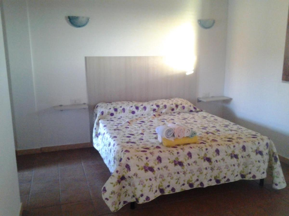 Agriturismo Su Nuratolu Villa Sagama Oda fotoğraf
